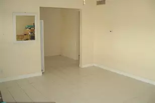 2737 NE 28th St, Lighthouse Point, FL 33064 - Photo 8