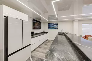 340 Sunset Dr, Fort Lauderdale, FL 33301 - Photo 48