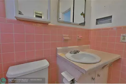 2222  Taylor St, Unit #11, Hollywood, FL 33020 - Photo 22