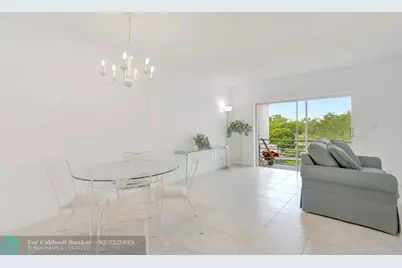 5501 NW 2nd Ave, Unit #302, Boca Raton, FL 33487 - Photo 1