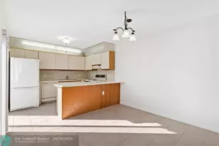 4093 Forest Hill Dr, Cooper City, FL 33026 - Photo 12