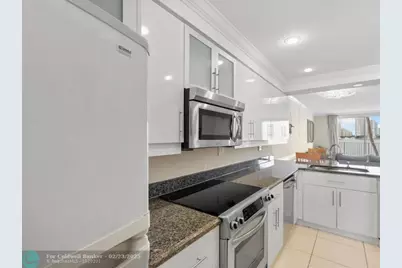 18260 N Bay Rd, Unit #304, Sunny Isles Beach, FL 33160 - Photo 6