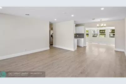 1104 SE 7th Street, Deerfield Beach, FL 33441 - Photo 8