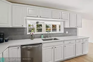 1104 SE 7th St, Deerfield Beach, FL 33441 - Photo 14