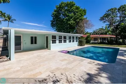 1104 SE 7th Street, Deerfield Beach, FL 33441 - Photo 2