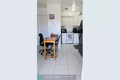 2213  Lincoln St, Unit #2, Hollywood, FL 33020 - Photo 6