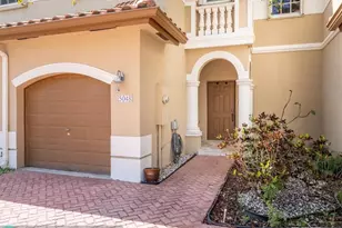 5048 SW 136th Ave, Miramar, FL 33027 - Photo 2