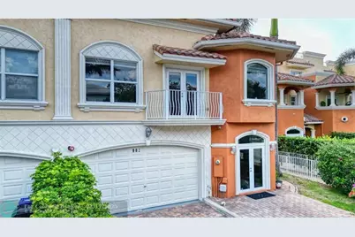 903 NE 17th Way, Unit #104, Fort Lauderdale, FL 33304 - Photo 2