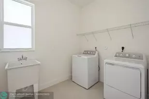 12290 SW 44th Ct, Davie, FL 33330 - Photo 14