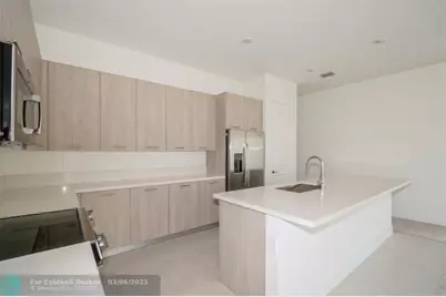 12290 SW 44th Ct, Davie, FL 33330 - Photo 2