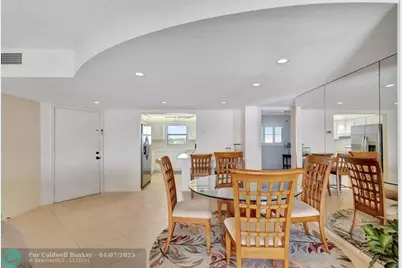 801  Lake Shore Dr, Unit #403, Lake Park, FL 33403 - Photo 2