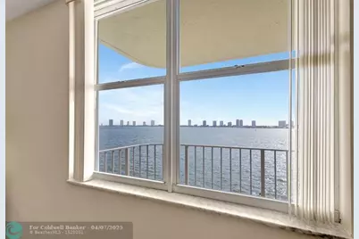 801  Lake Shore Dr, Unit #403, Lake Park, FL 33403 - Photo 16