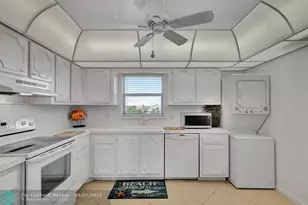 801 Lake Shore Dr, Lake Park, FL 33403 - Photo 12