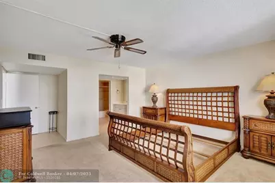 801  Lake Shore Dr, Unit #403, Lake Park, FL 33403 - Photo 14