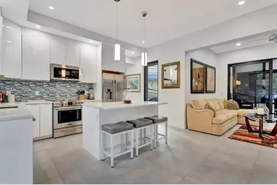 93 S Cortez Drive Circle R, Unit #93, Margate, FL 33068 - Photo 2