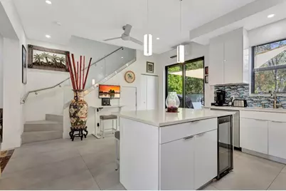 93 S Cortez Drive Circle R, Unit #93, Margate, FL 33068 - Photo 4