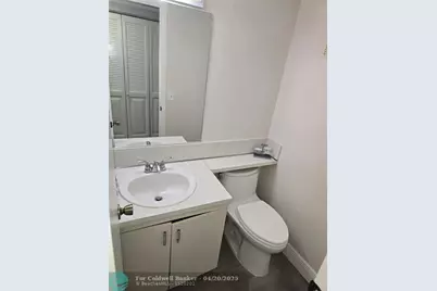 2150  Cambridge G, Unit #2150, Deerfield Beach, FL 33442 - Photo 8