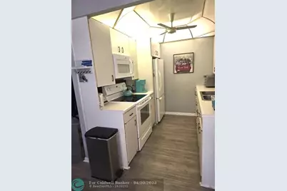 2150  Cambridge G, Unit #2150, Deerfield Beach, FL 33442 - Photo 6