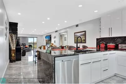 2903  Victoria Cir, Unit #O4, Coconut Creek, FL 33066 - Photo 4