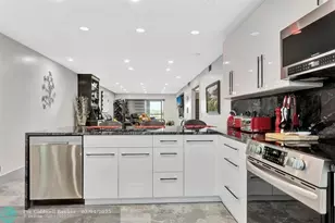 2903 Victoria Cir, Coconut Creek, FL 33066 - Photo 8