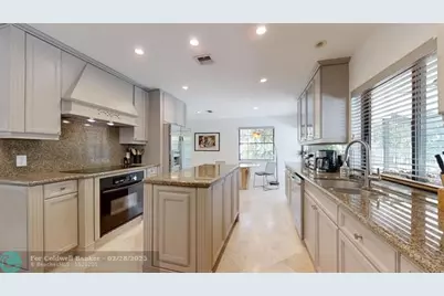 2899 NW 26th Ave, Boca Raton, FL 33434 - Photo 12