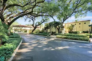 9340 Lagoon Pl, Davie, FL 33324 - Photo 32