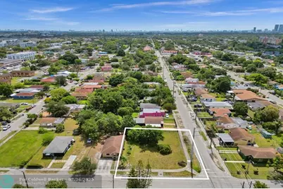 1895 NW 58th St, Miami, FL 33142 - Photo 8