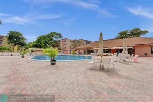 2831 Somerset Dr, Lauderdale Lakes, FL 33311 - Photo 24