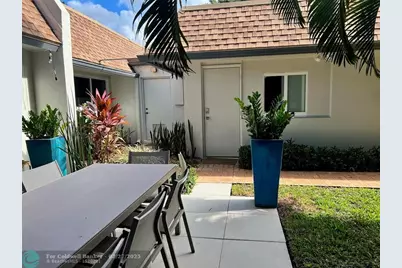 4021 N Cypress Dr, Pompano Beach, FL 33069 - Photo 8