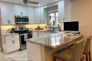 4021 N Cypress Dr, Pompano Beach, FL 33069 - Photo 4