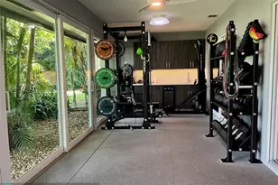 4021 N Cypress Dr, Pompano Beach, FL 33069 - Photo 18