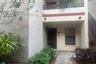 11537 NW 10th St, Pembroke Pines, FL 33026 - Photo 6