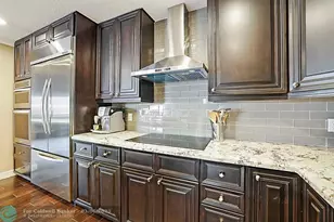 2743 NE 28th Ct, Lighthouse Point, FL 33064 - Photo 14