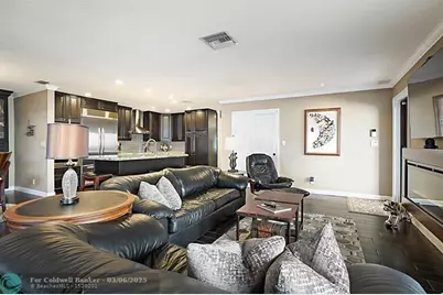 2743 NE 28th Ct, Unit #3, Lighthouse Point, FL 33064 - Photo 4