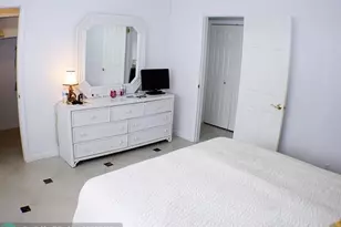 1201 S Riverside Dr, Pompano Beach, FL 33062 - Photo 20