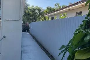 3221 NW 11th Ct, Miami, FL 33127 - Photo 36