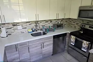 9400 Live Oak Pl, Davie, FL 33324 - Photo 6