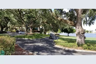 9400  Live Oak Pl, Unit #305, Davie, FL 33324 - Photo 76