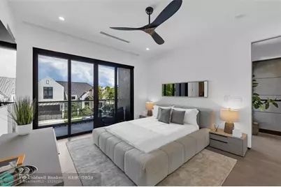 727 NE 17th Way, Fort Lauderdale, FL 33304 - Photo 10