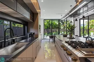 727 NE 17th Way, Fort Lauderdale, FL 33304 - Photo 32