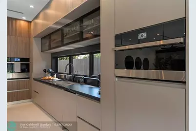 727 NE 17th Way, Fort Lauderdale, FL 33304 - Photo 34