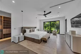 727 NE 17th Way, Fort Lauderdale, FL 33304 - Photo 8