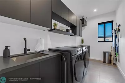 727 NE 17th Way, Fort Lauderdale, FL 33304 - Photo 24