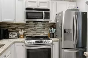 259 S Cypress Rd, Pompano Beach, FL 33060 - Photo 10