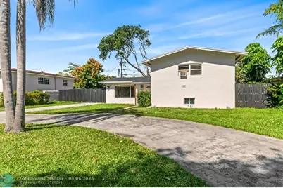 1215 NE 200th St, Miami, FL 33179 - Photo 2