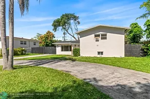 1215 NE 200th St, Miami, FL 33179 - Photo 2
