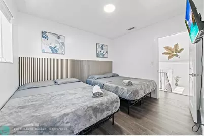 1215 NE 200th St, Miami, FL 33179 - Photo 16