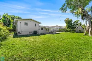 1215 NE 200th St, Miami, FL 33179 - Photo 24