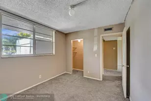 9440 Poinciana Pl, Davie, FL 33324 - Photo 26