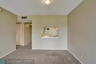 9440 Poinciana Pl, Davie, FL 33324 - Photo 12